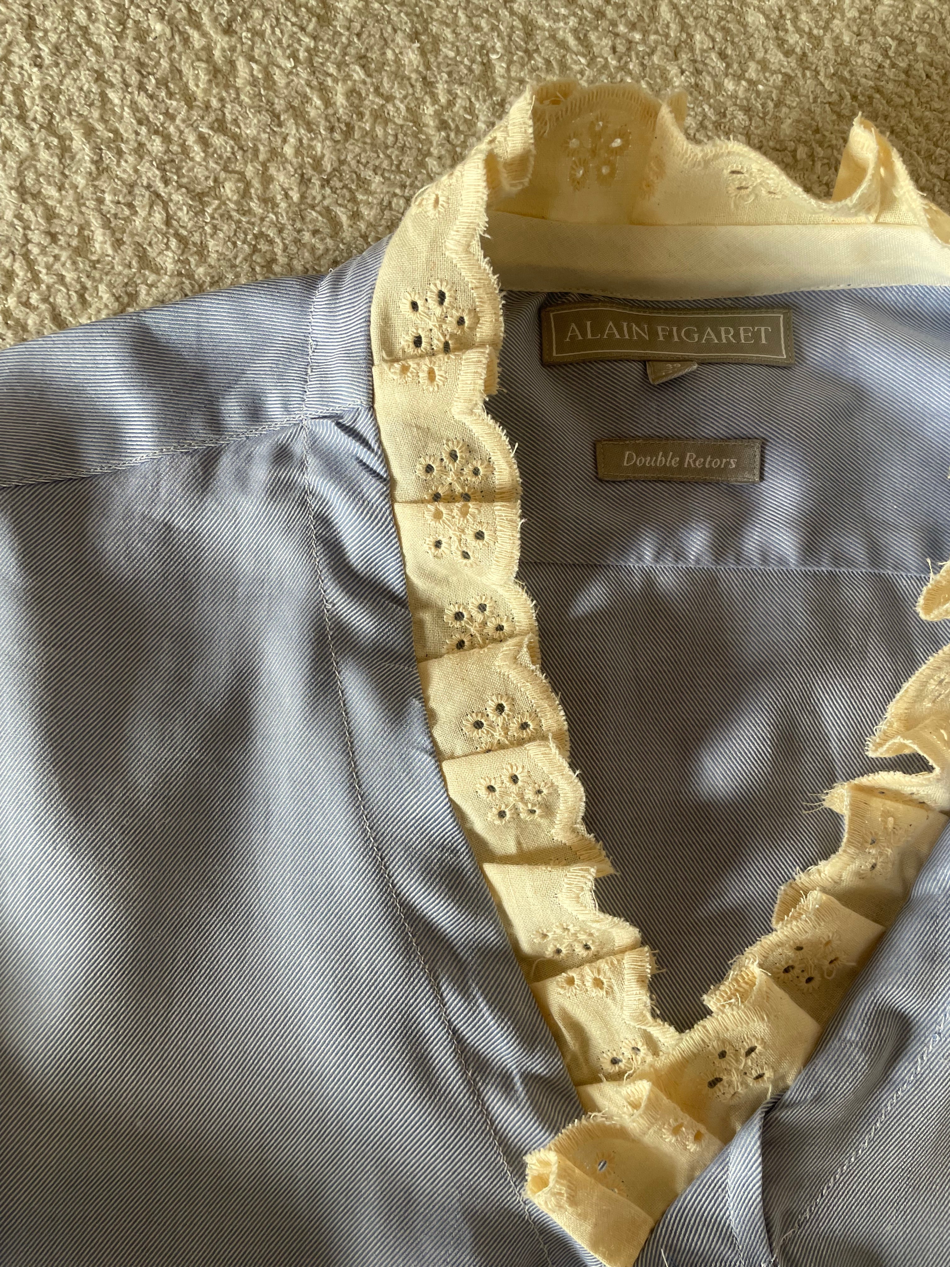 LA DISCRÈTE bleu et dentelle