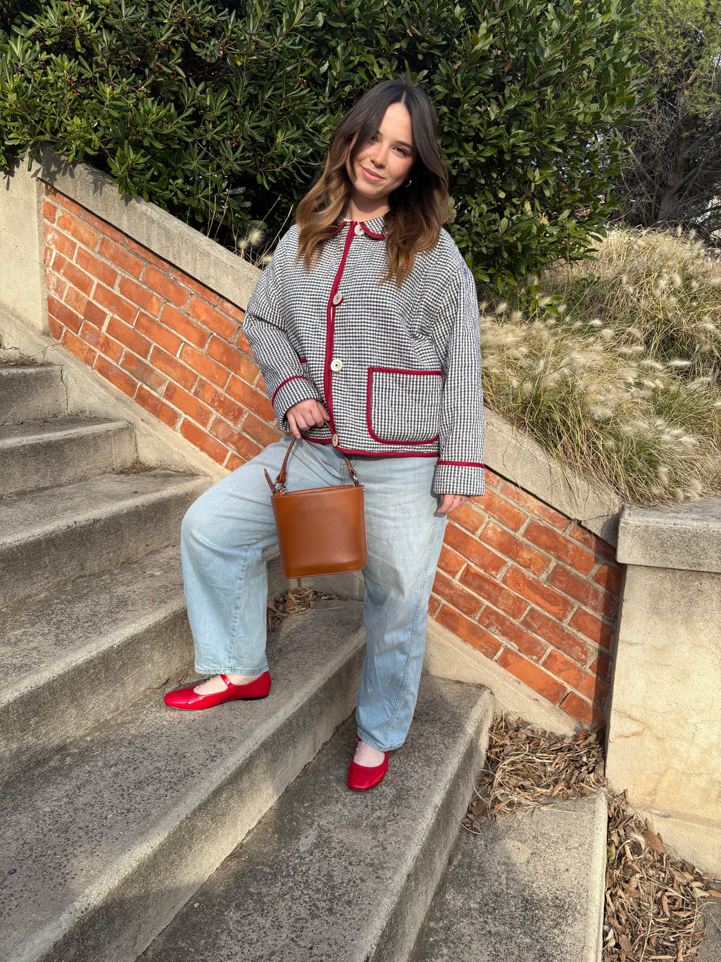 L’AUDACIEUSE veste molletonnée en vichy et biais rouge - cousue main - sur mesure - Méla de Mars