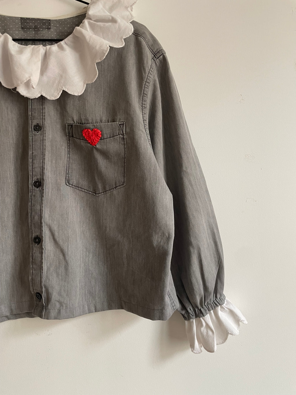 LA DUCHESSE grise et blanche