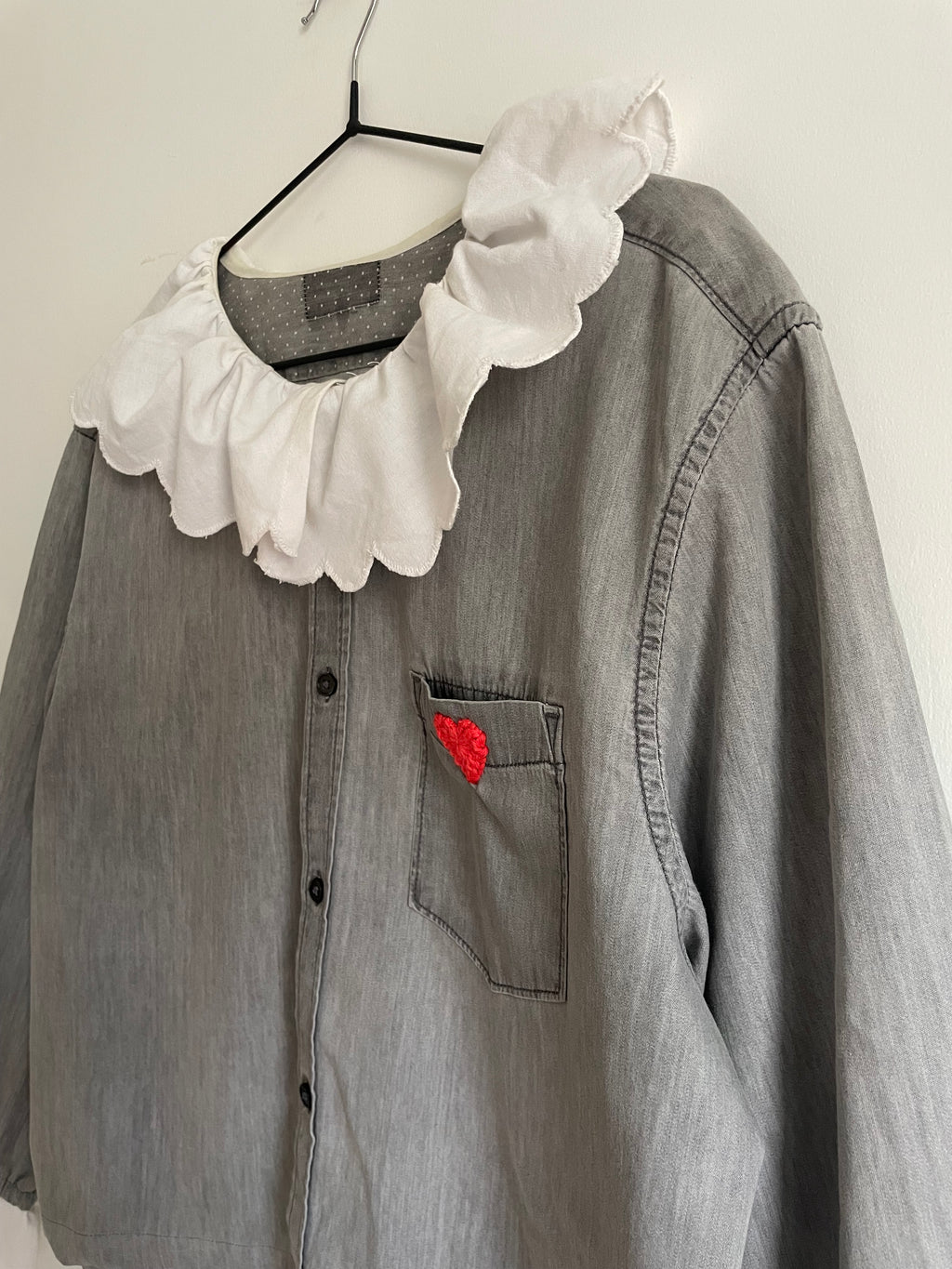 LA DUCHESSE grise et blanche