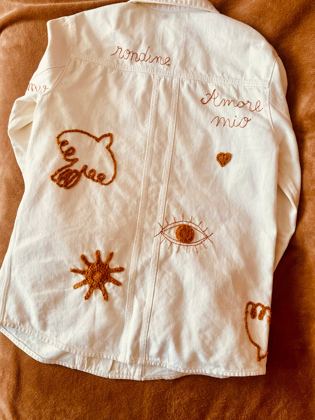 La  veste Brodée
